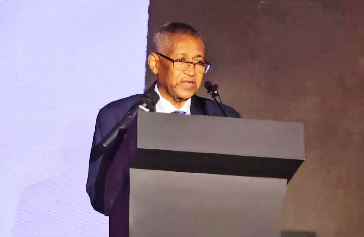 سفير السودان لدى القاهرة يطمئن أولياء أمور الطلاب
