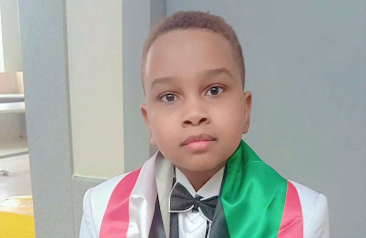 الطفل السوداني محمد المجتبى يتلقى التكريم في القاهرة