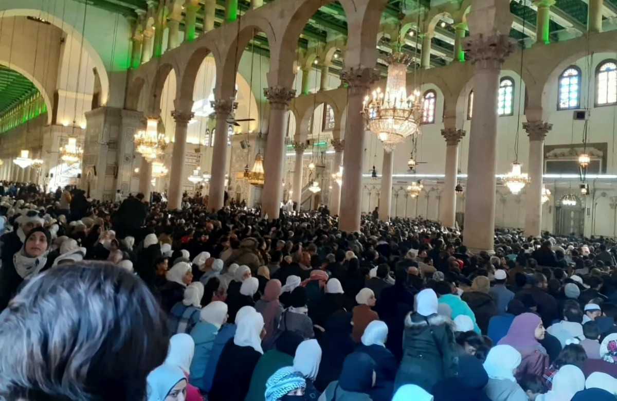 احتفالات تعم سوريا في الجمعة الأولى بعد سقوط الأسد.