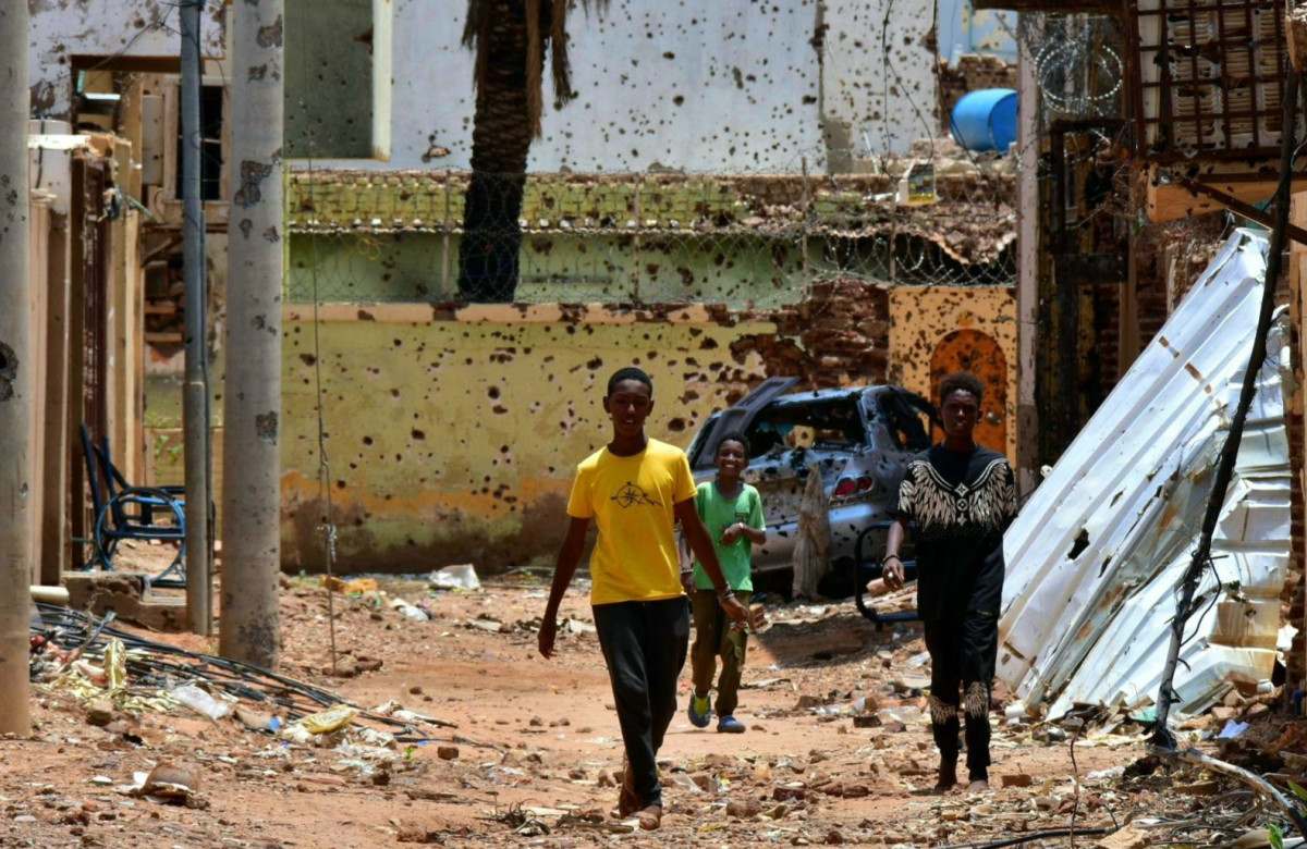 المبعوث الأمريكي توم بيرييلو حذر من نتائج الحرب في السودان.