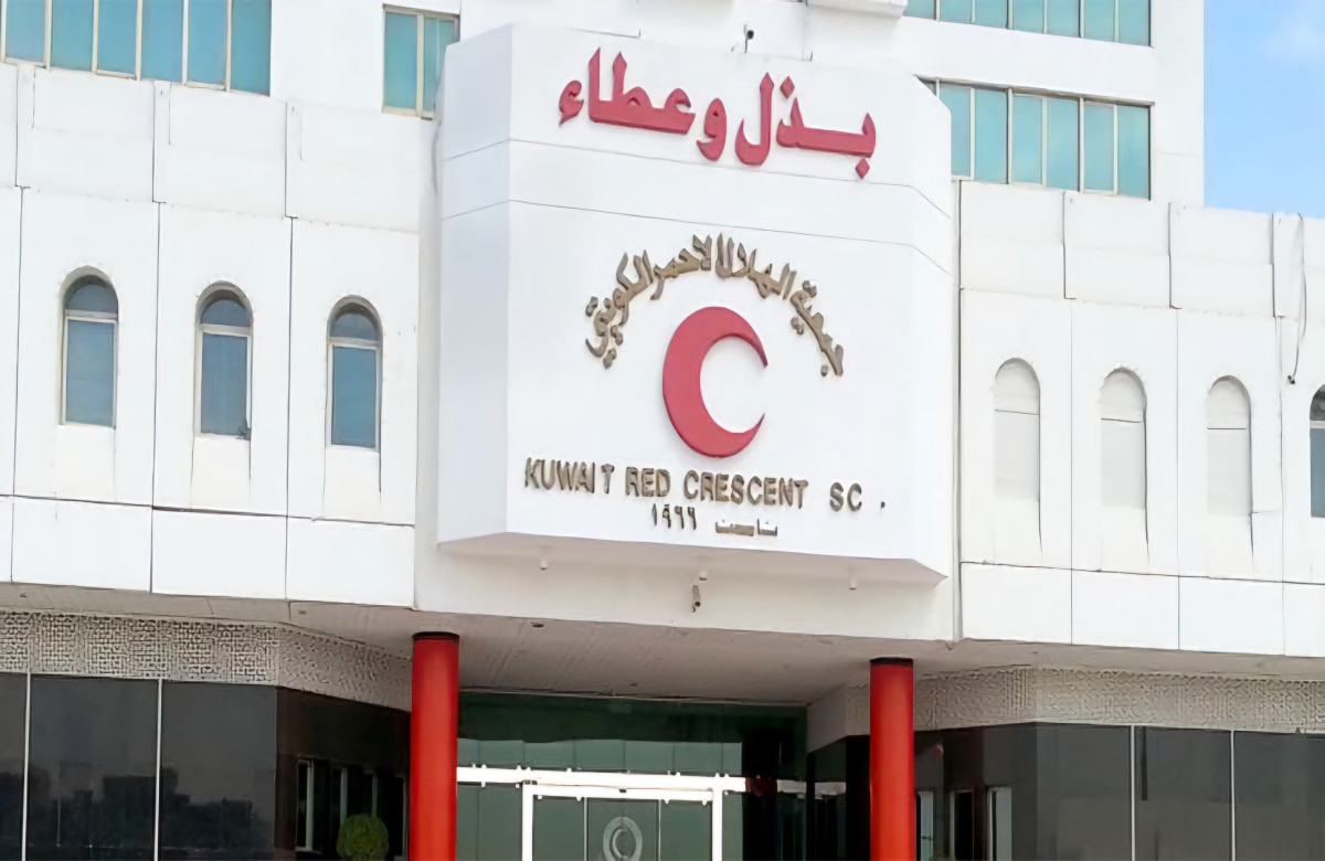 الهلال الأحمر الكويتي يقدم شحنة مساعدات للمتاثرين بالحرب في دارفور