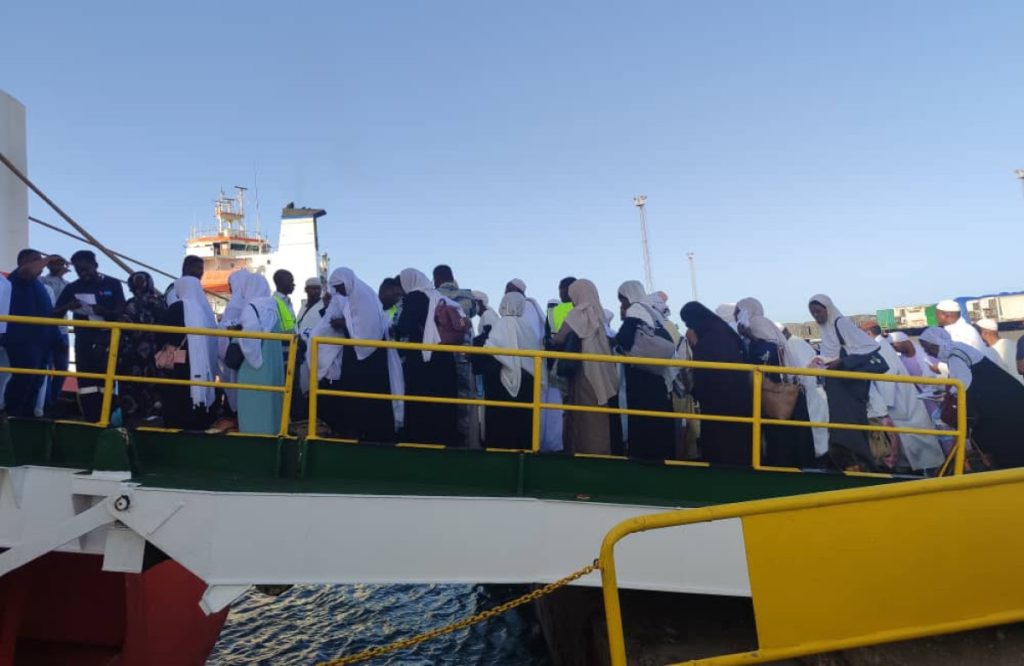 السودان يودع حجاج العام 1446
