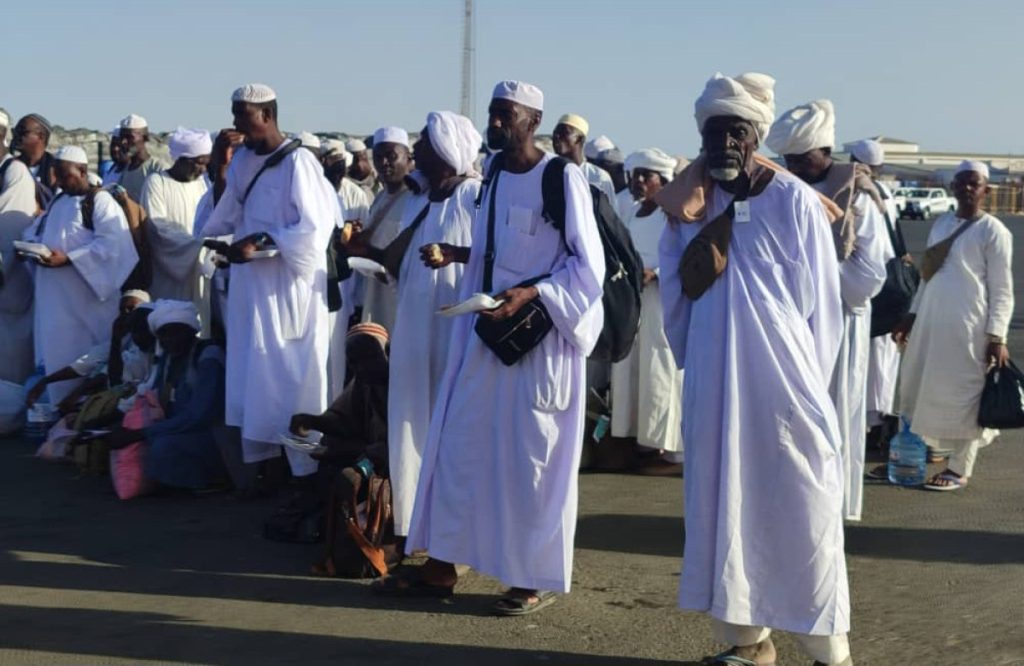السودان يودع حجاج العام 1446